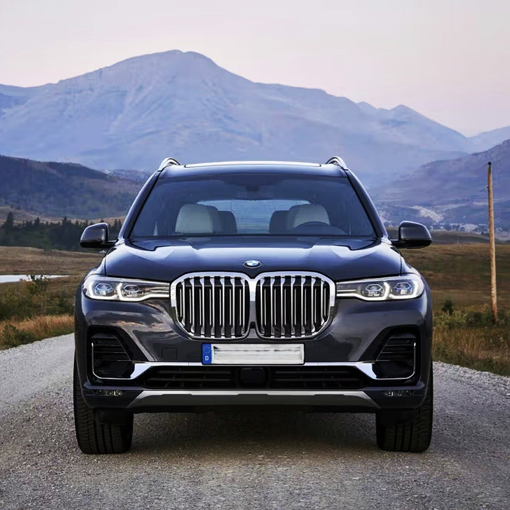 BMW-X7-Lensun-100W-Hood-Flexible-Solar-Panel