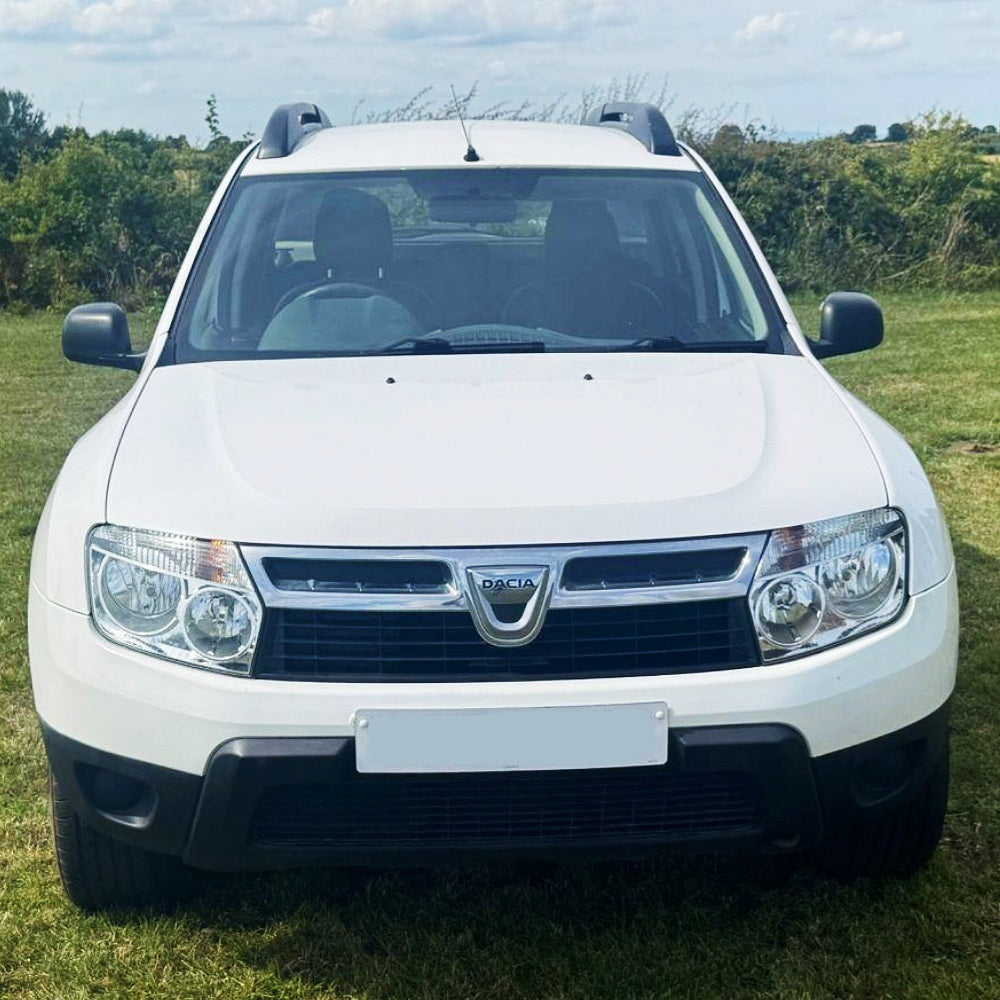 Dacia_Duster_Lensun_100W_Hood_Bonnet_Solar_Panel