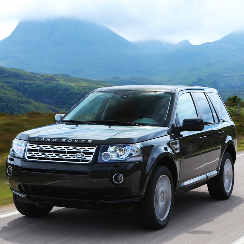 Land-Rover_Freelander-2-Lensun-81W-Hood-Bonnet-Flexible-Solar-Panel