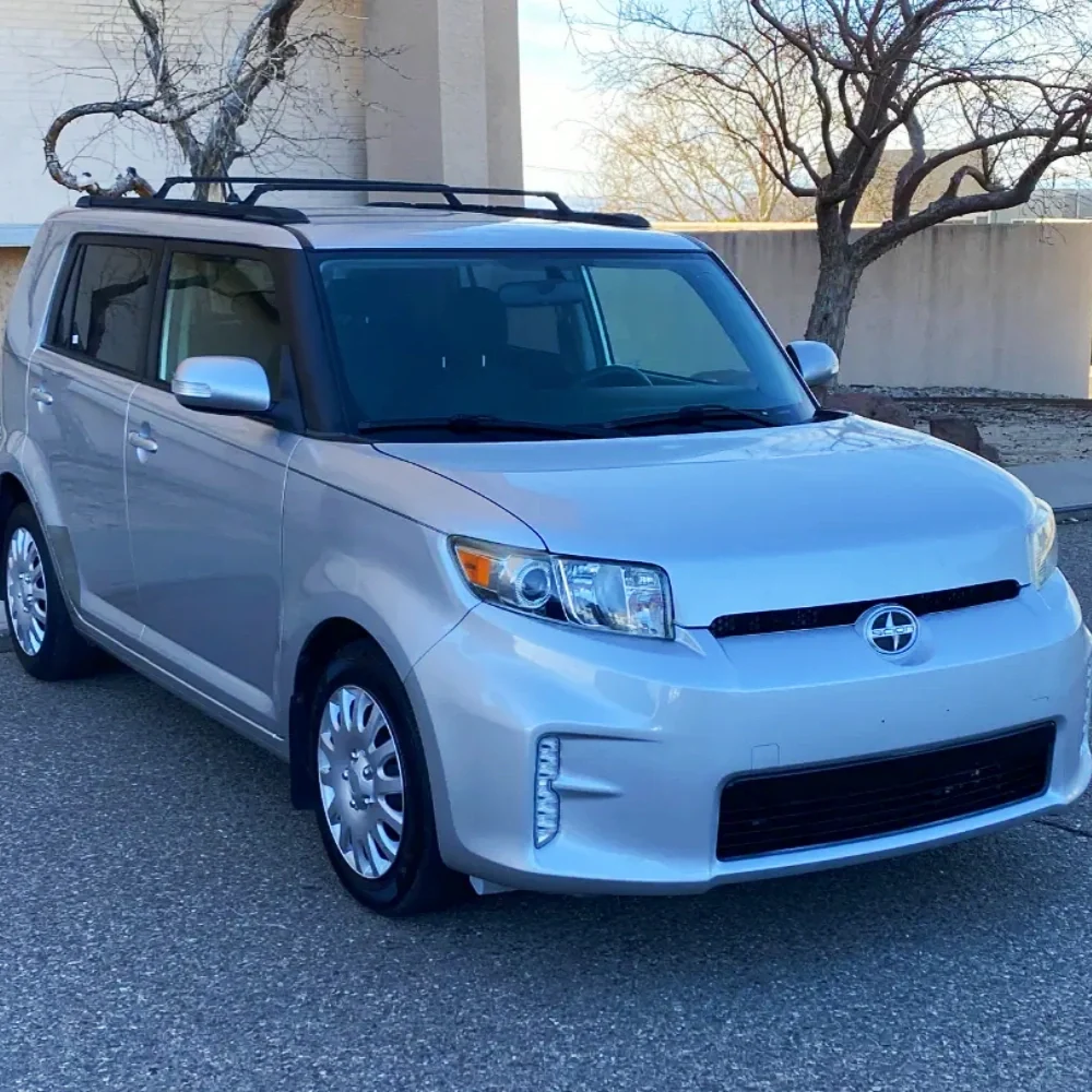Scion-xB-2nd-Gen-Lensun-65W-Hood-Flexible-Solar-Panel-1