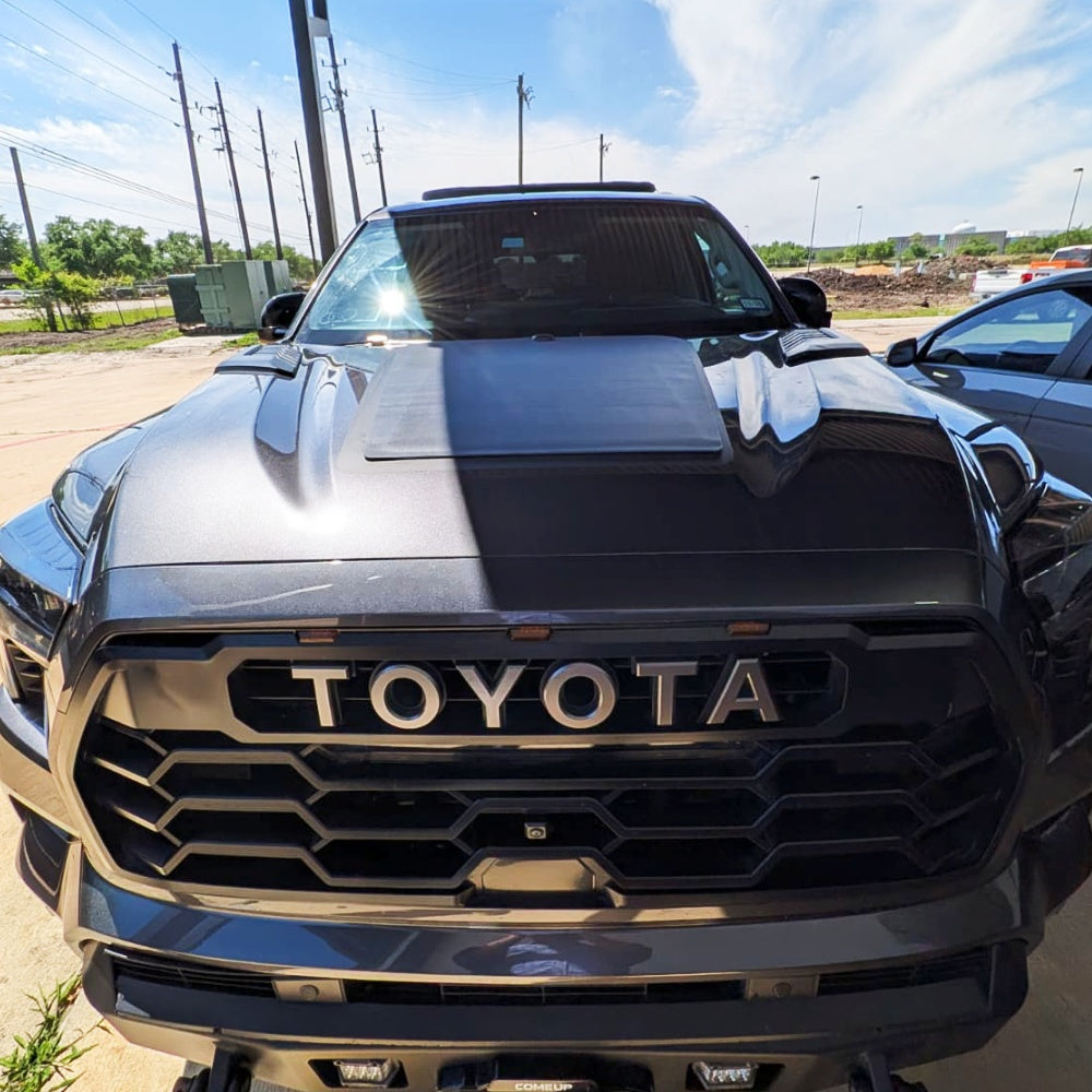 Toyota_Sequoia_Lensun_90W_Hood_Flexible_Solar_Panel_2