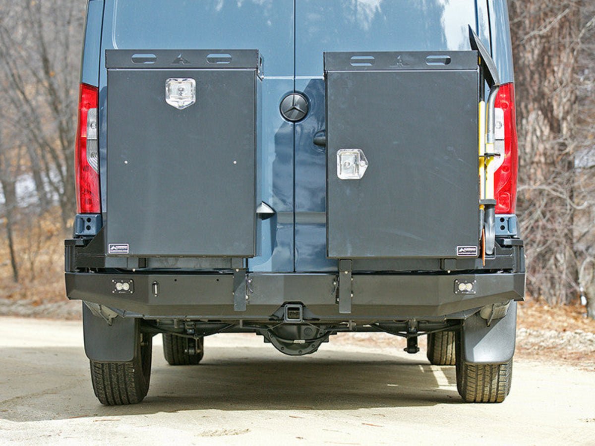 Straight-on rear view of slimline bumper on Sprinter